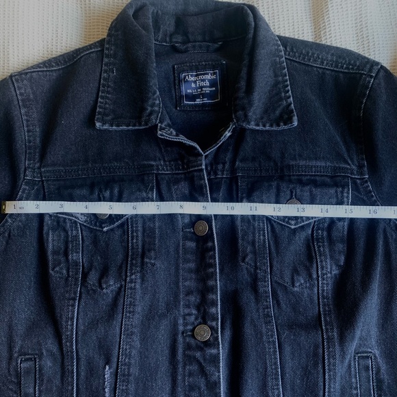 A&F Women’s Denim Jacket - Picture 4 of 4